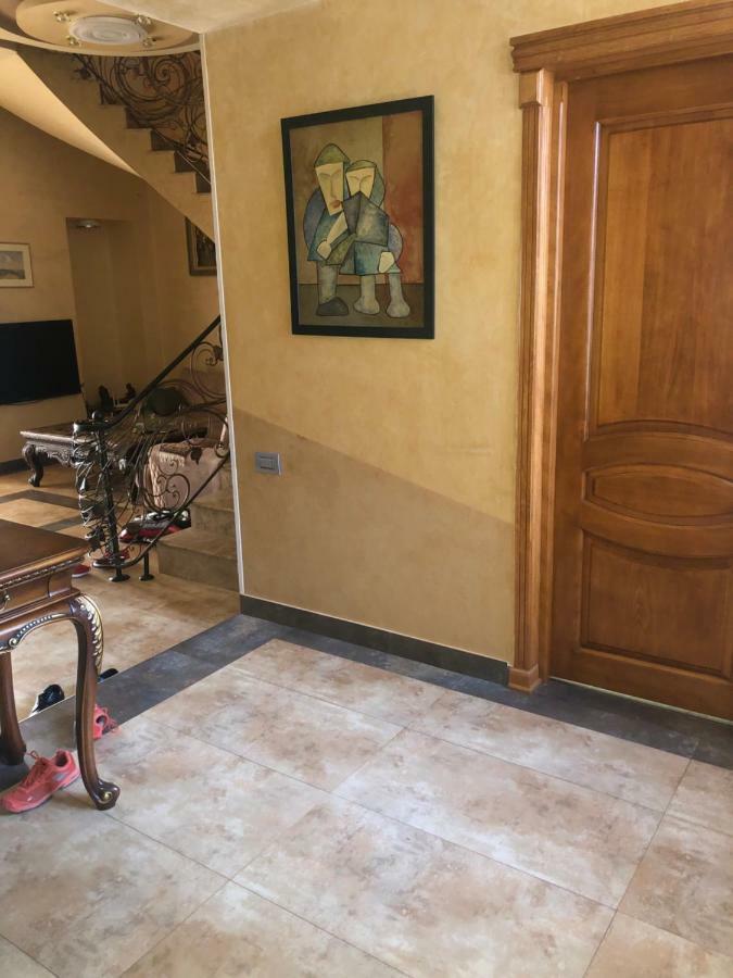 Luxury Tumanyan Apartment Erivan Exterior foto