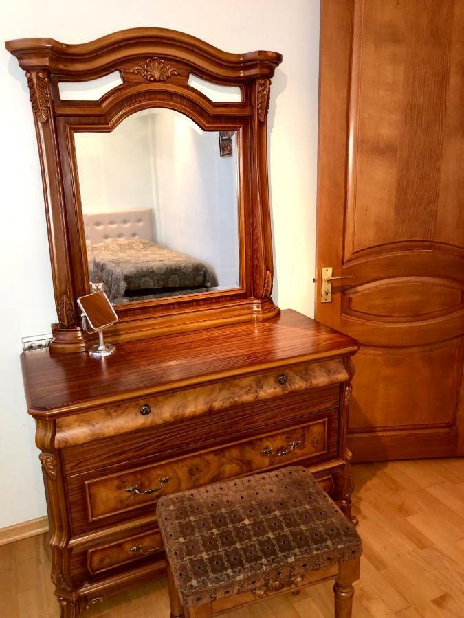 Luxury Tumanyan Apartment Erivan Exterior foto